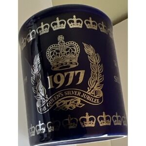 Queen Elizabeth II Silver Jubilee Celebration 1952 1977 Blue Mug Made in England